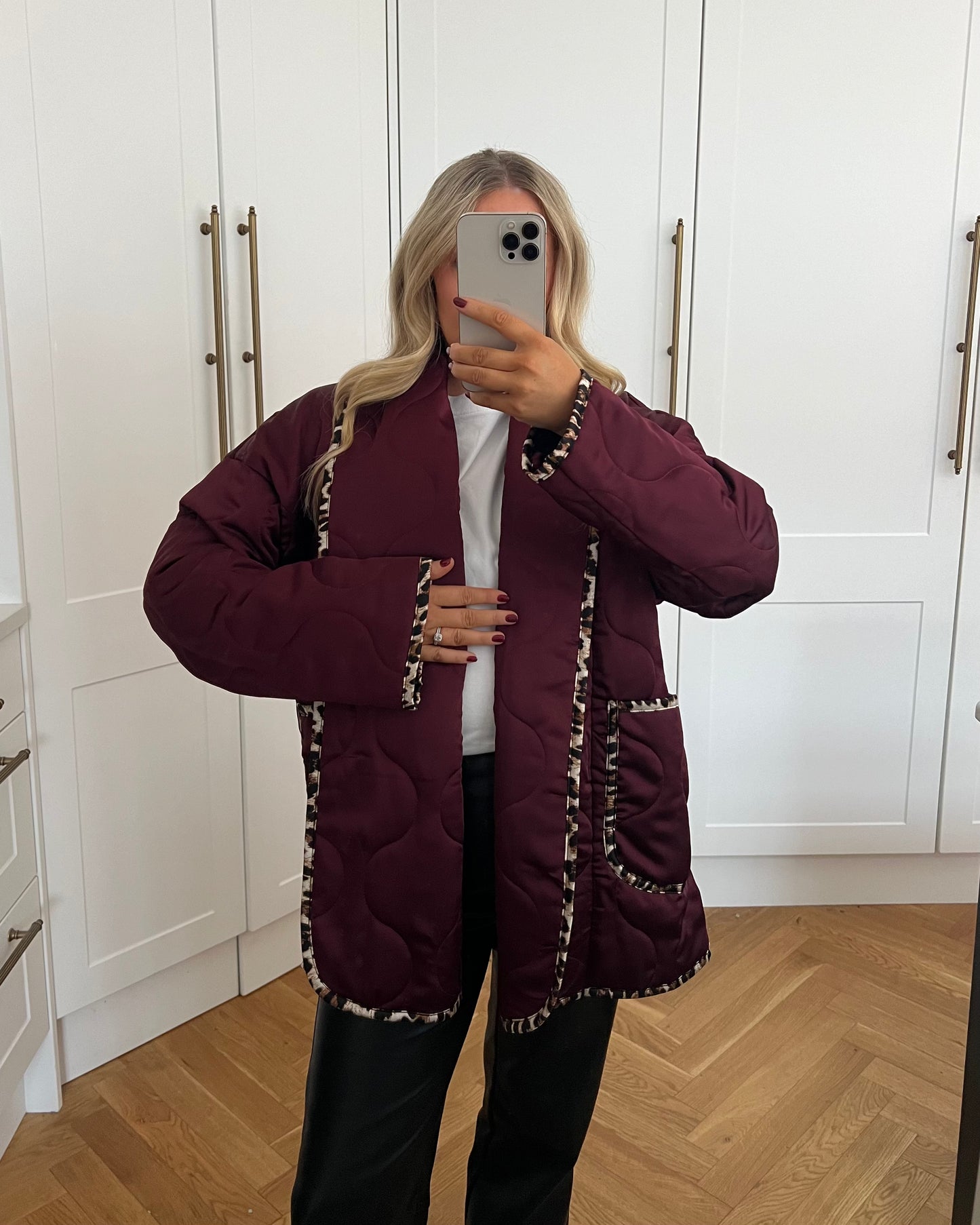 BURGANDY QUILTED JACKET WITH LEOPARD TRIM