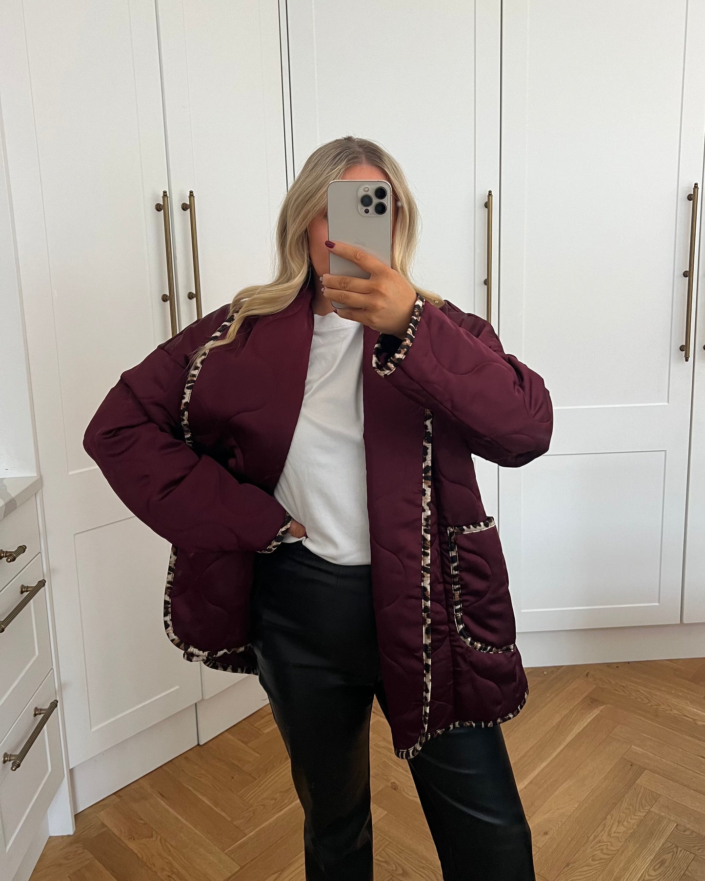 BURGANDY QUILTED JACKET WITH LEOPARD TRIM