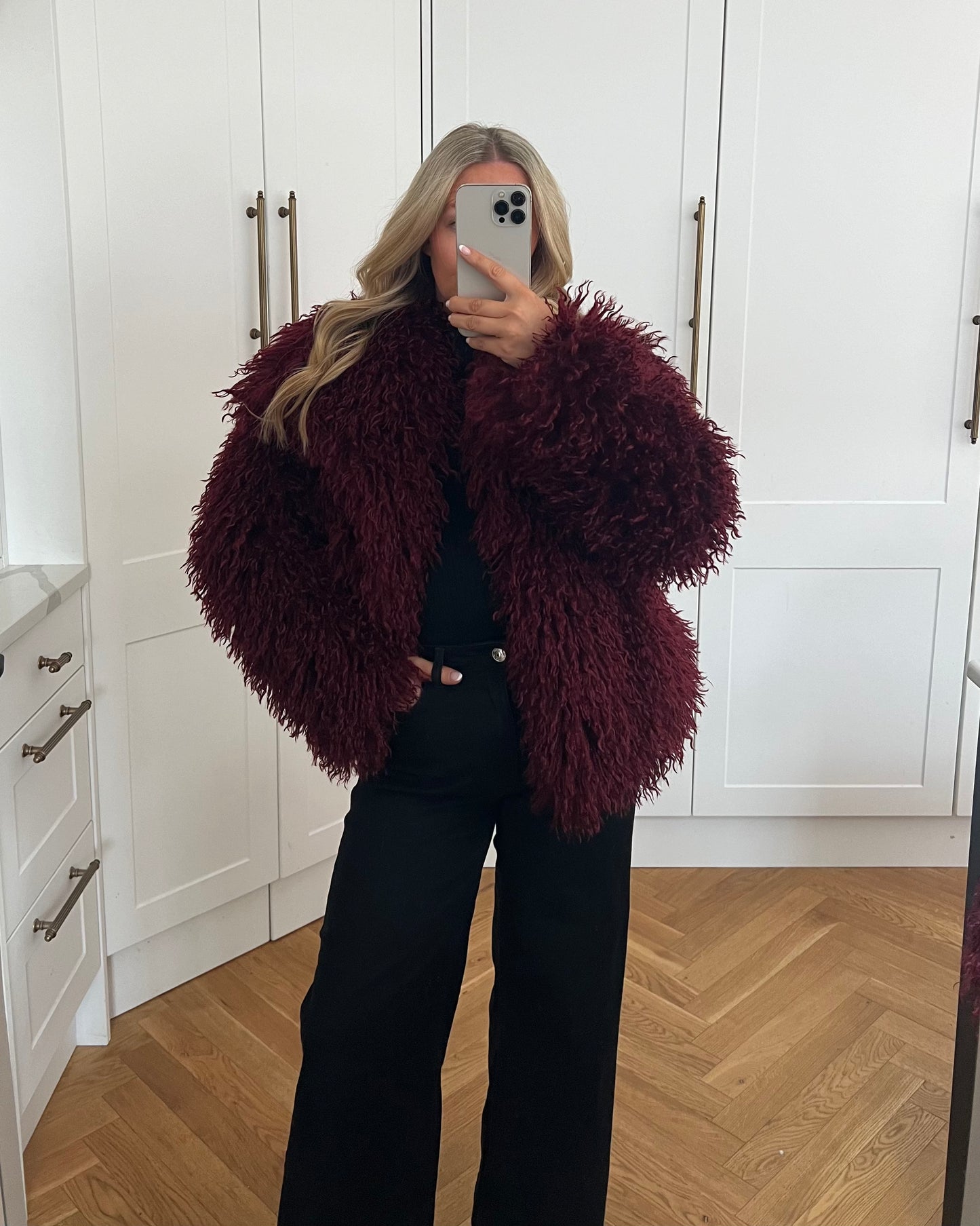 SHAGGY FAUX FUR - BURGUNDY