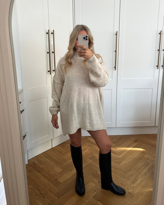 OVERSIZED COSY KNIT JUMPER